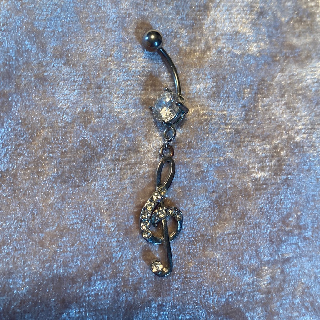 Treble Clef Belly Button Ring